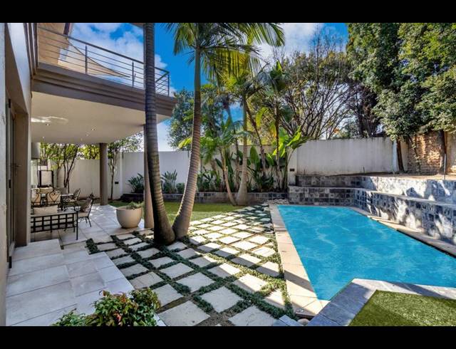 4 BEDROOM HOUSE FOR SALE IN FOURWAYS